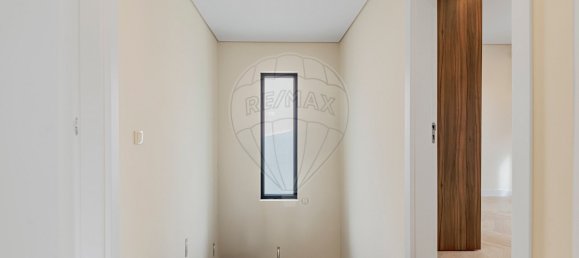 4 bedrooms Villa in Cascais, Portugal No. 160954 17