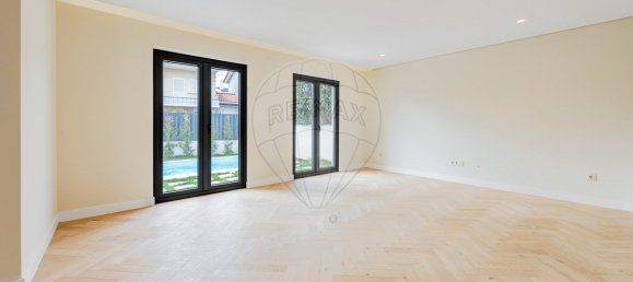 4 bedrooms Villa in Cascais, Portugal No. 160954 7