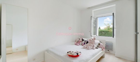 4 bedrooms Castles in Creteil, France No. 350133 10