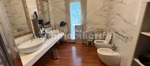 3 bedrooms Villa in Modena, Italy No. 292137 7