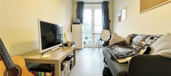 1 bedroom Apartment in Egham, United Kingdom No. 8662 13