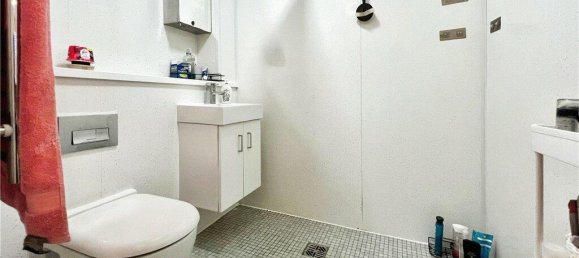 1 bedroom Apartment in Egham, United Kingdom No. 8662 17