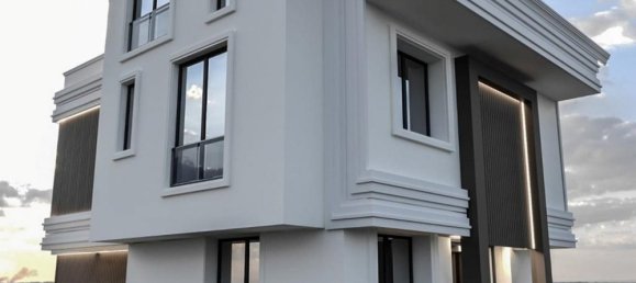 Villa 5+2 in Istanbul, Turkey No. 24357 4