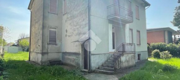 Villa de 2 dormitorios en Castelleone, Italy No. 233586 9