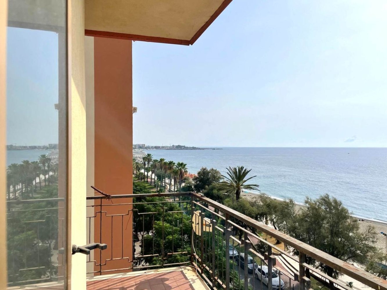 5 bedrooms Apartment in Catanzaro, Italy No. 381212