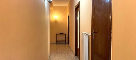 5 bedrooms Apartment in Catanzaro, Italy No. 381212 30