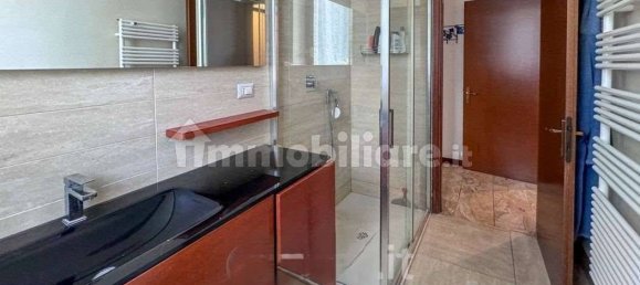 2 غرف نوم شقة في Varese, Italy رقم 209977 13