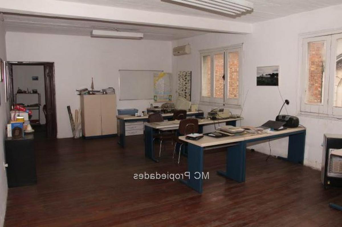  مكتب في Montevideo, Uruguay رقم 13509