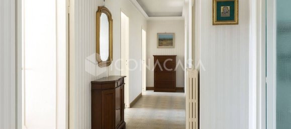 5 rooms Apartment in Pescara, Italy No. 17209 2