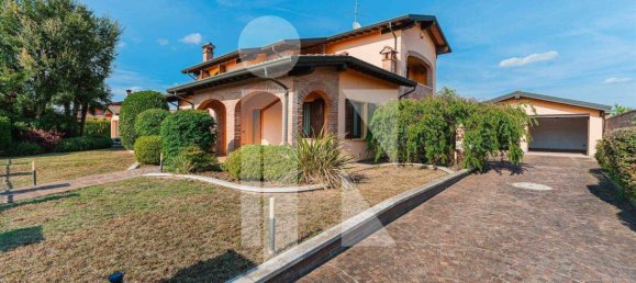 4 Schlafzimmer Villa in Marcaria, Italy, Nr. 326526 27