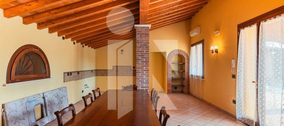 4 Schlafzimmer Villa in Marcaria, Italy, Nr. 326526 16