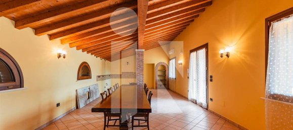 4 Schlafzimmer Villa in Marcaria, Italy, Nr. 326526 15