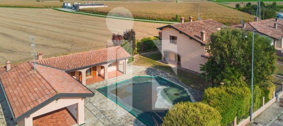 4 Schlafzimmer Villa in Marcaria, Italy, Nr. 326526 30