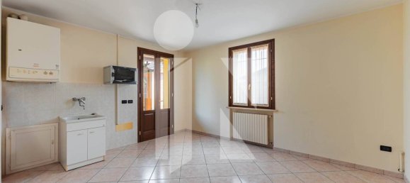 4 Schlafzimmer Villa in Marcaria, Italy, Nr. 326526 8