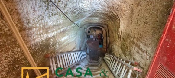 6 chambres Maison à Marzano Appio, Italy No. 325652 13