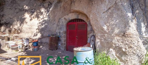 6 chambres Maison à Marzano Appio, Italy No. 325652 12