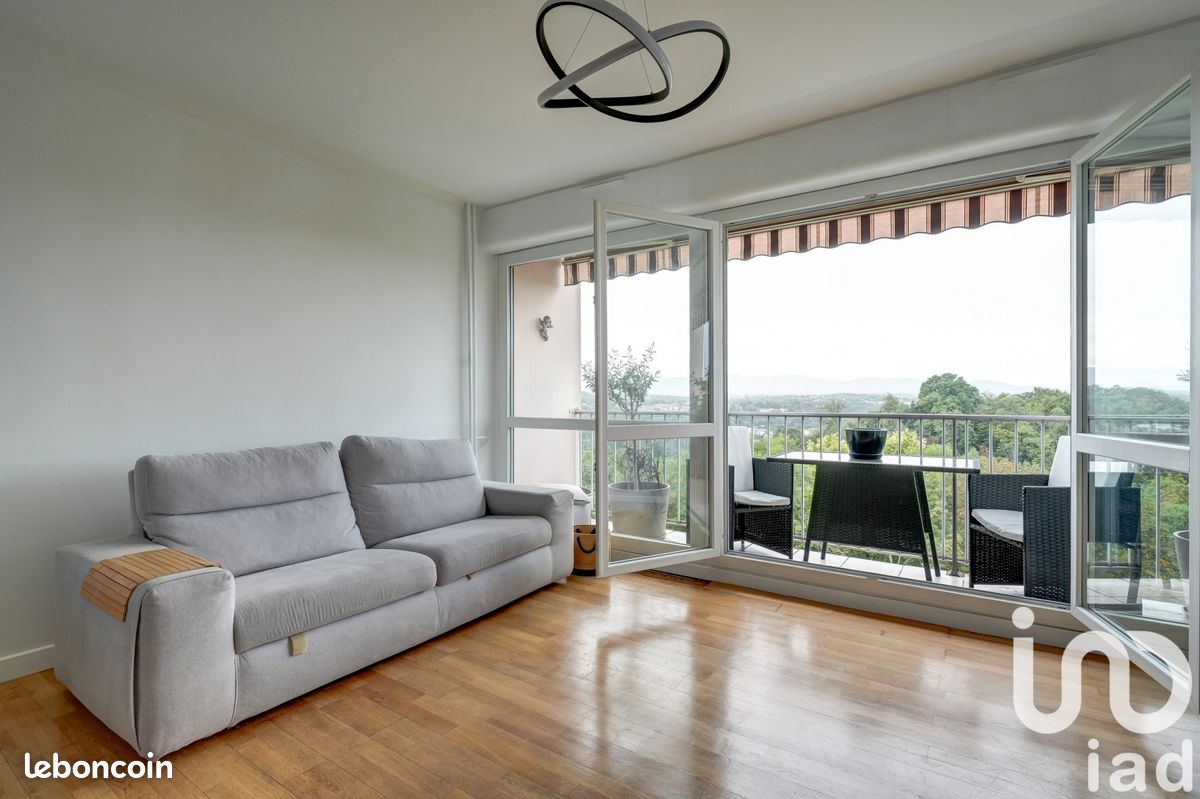 3 غرف نوم شقة في Sainte-Foy-les-Lyon, France رقم 341964