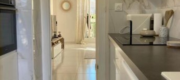 Квартира с 2 спальнями в Марсель, Франция № 287501 4