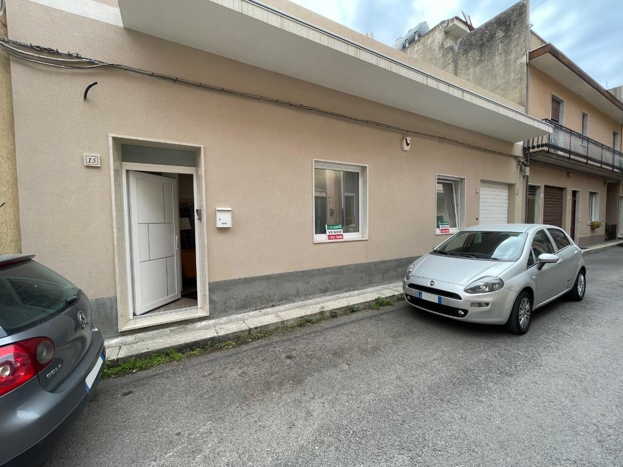 5 rooms House in Modica, Italy No. 129807