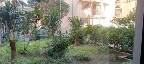 2 bedrooms Apartment in Messina, Italy No. 18901 7