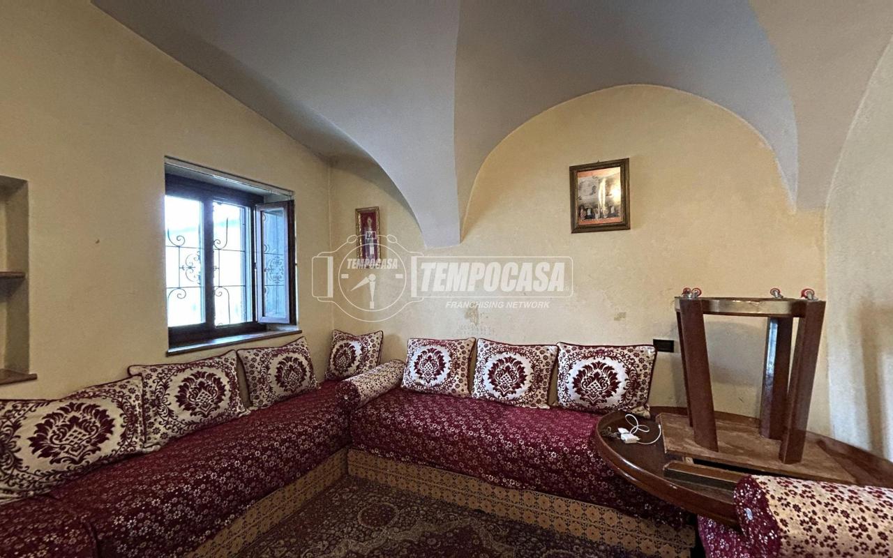 2 rooms House in Chiari, Italy No. 9418