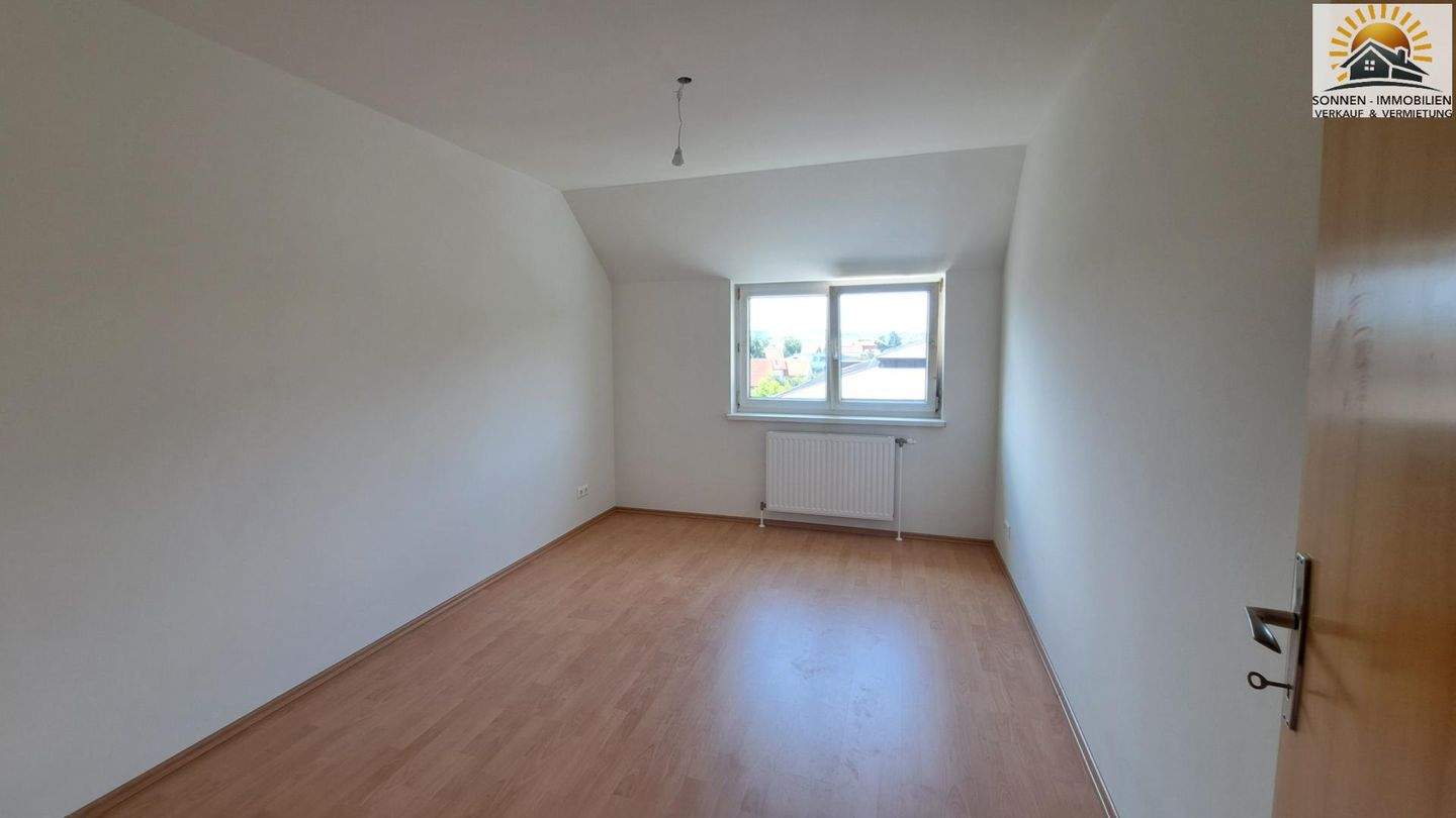 3غرفة شقة في Poysdorf, Austria رقم 154459