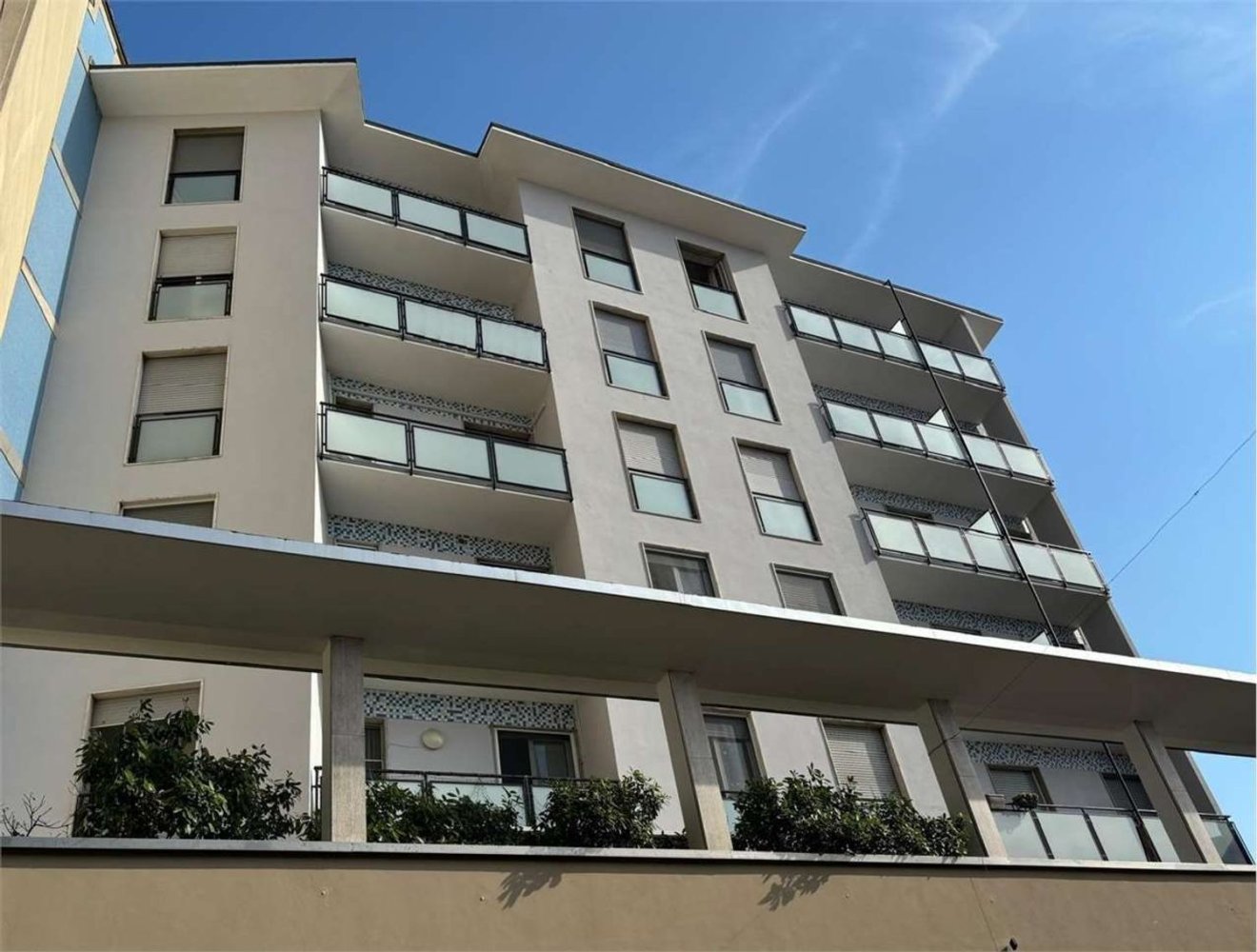 Apartamento de 2 habitaciónes en Abbiategrasso, Italy No. 71740