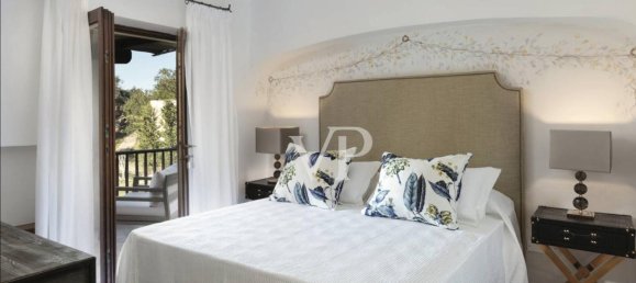 Villa de 6 habitaciónes en Arzachena, Italy No. 23583 2