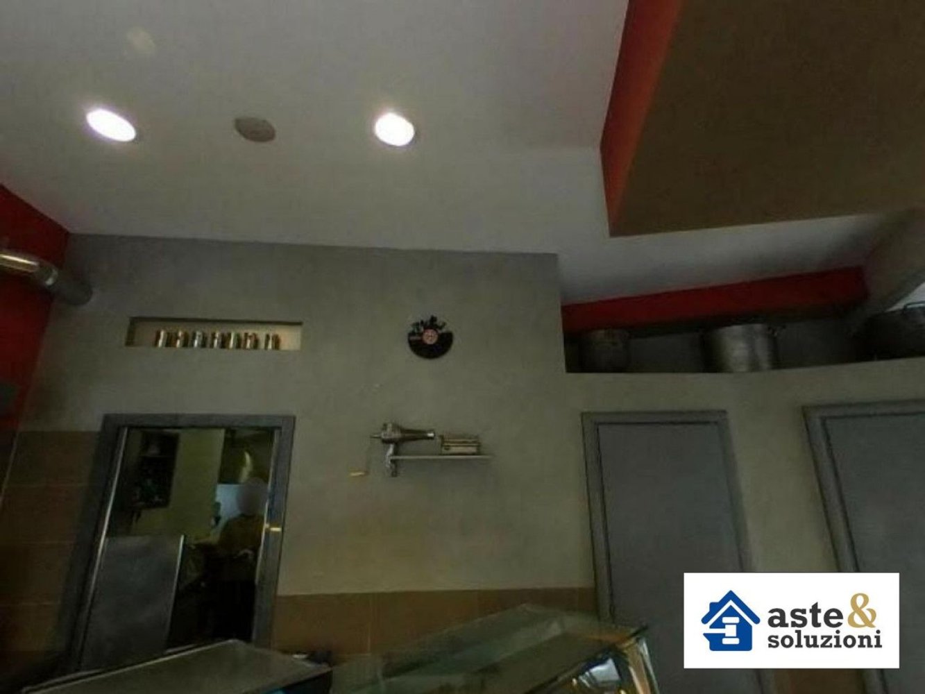 Квартира с 3 спальнями в Рим, Италия № 402897