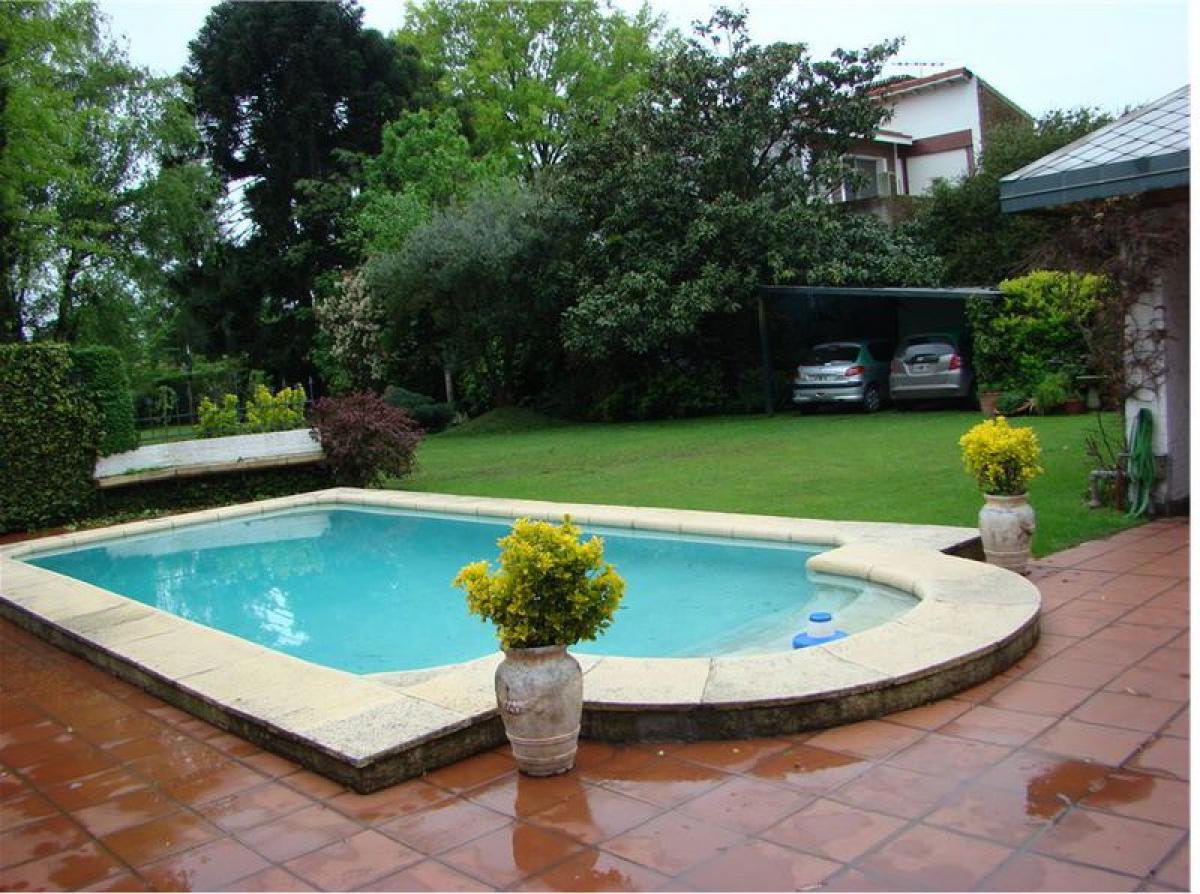 4 bedrooms Farm in Ezeiza, Argentina No. 36122