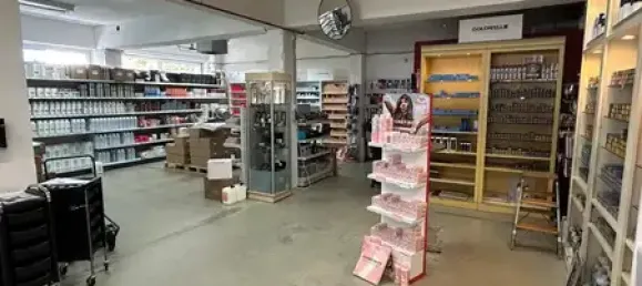 Gewerbliche Immobilie in Lübeck, Germany 495m², Nr. 360515 3