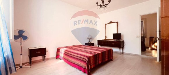 2 bedrooms House in Rosignano Marittimo, Italy No. 39993 6