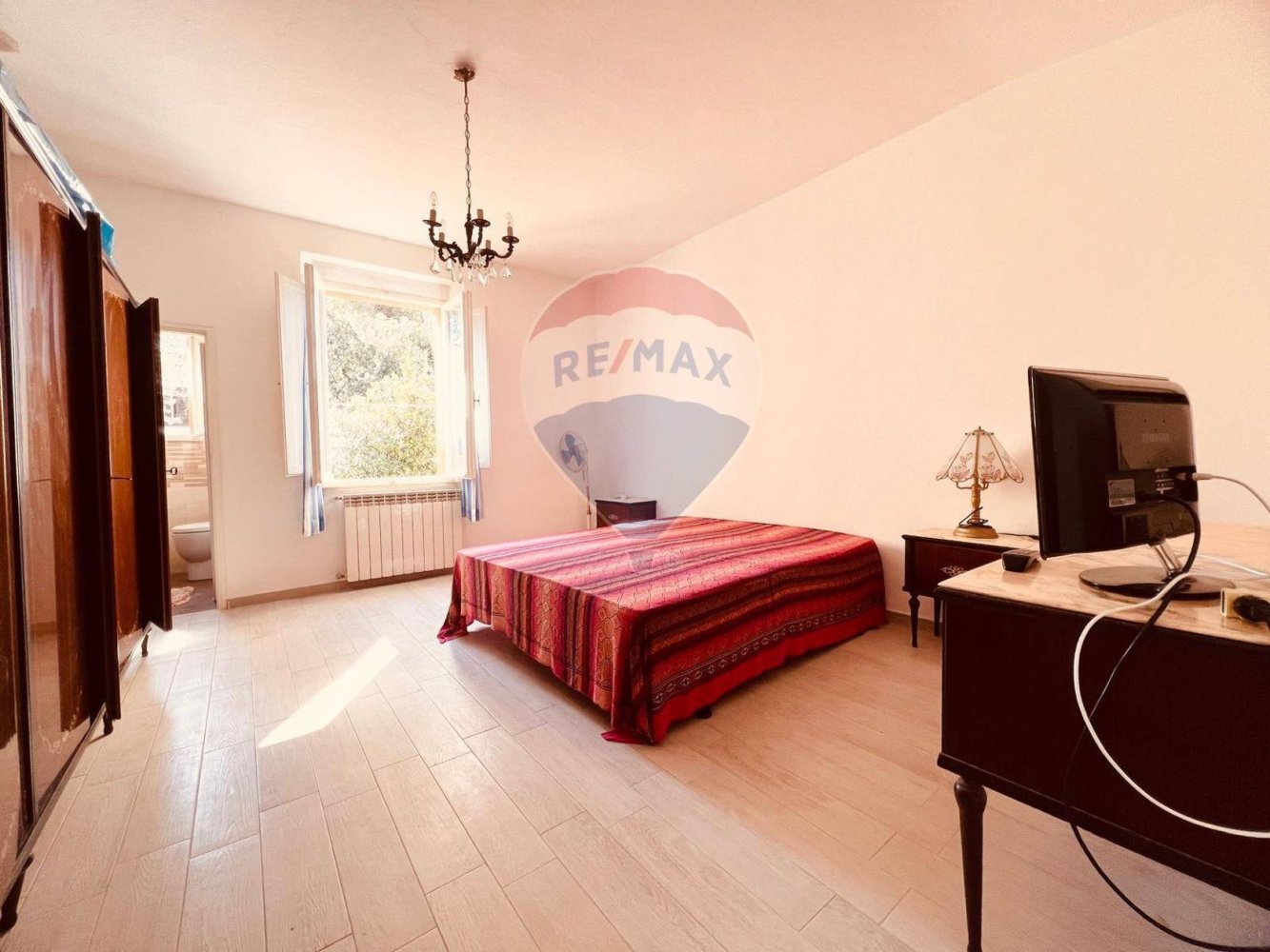 2 bedrooms House in Rosignano Marittimo, Italy No. 39993