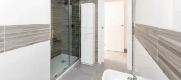 2 bedrooms Apartment in Granada, Spain No. 136722 16