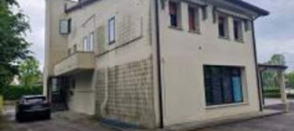 3 rooms Apartment in Chiarano, Italy No. 212818 2