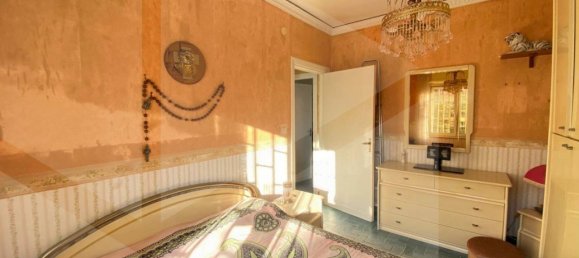 2 Schlafzimmer Wohnung in Pozzuoli, Italy, Nr. 17333 3