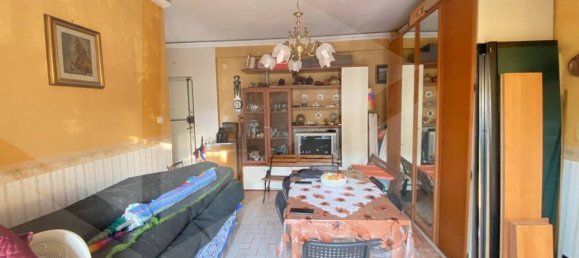 2 Schlafzimmer Wohnung in Pozzuoli, Italy, Nr. 17333 5