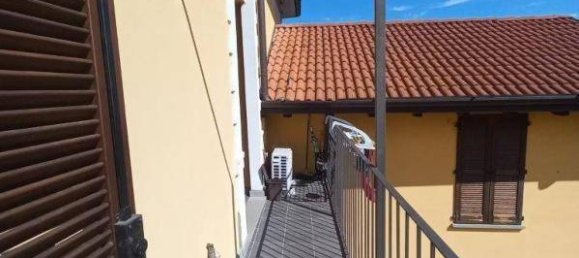 3 Schlafzimmer Wohnung in Cernusco sul Naviglio, Italy, Nr. 282595 2