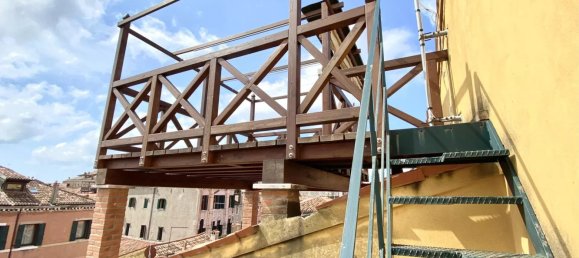 1 bedroom Penthouse in Venice, Italy No. 53101 9