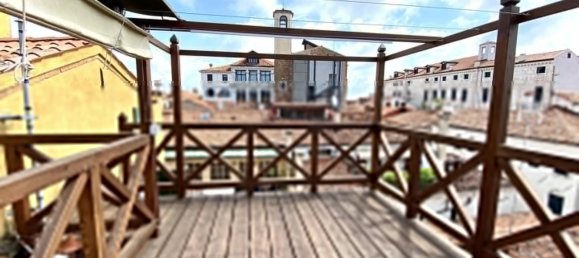 1 bedroom Penthouse in Venice, Italy No. 53101 14