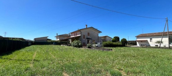 6 rooms House in Castelfranco Veneto, Italy No. 274711 3