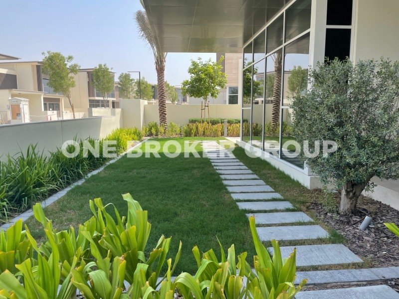 7 bedrooms Villa in Dubai Hills Estate, UAE No. 1283