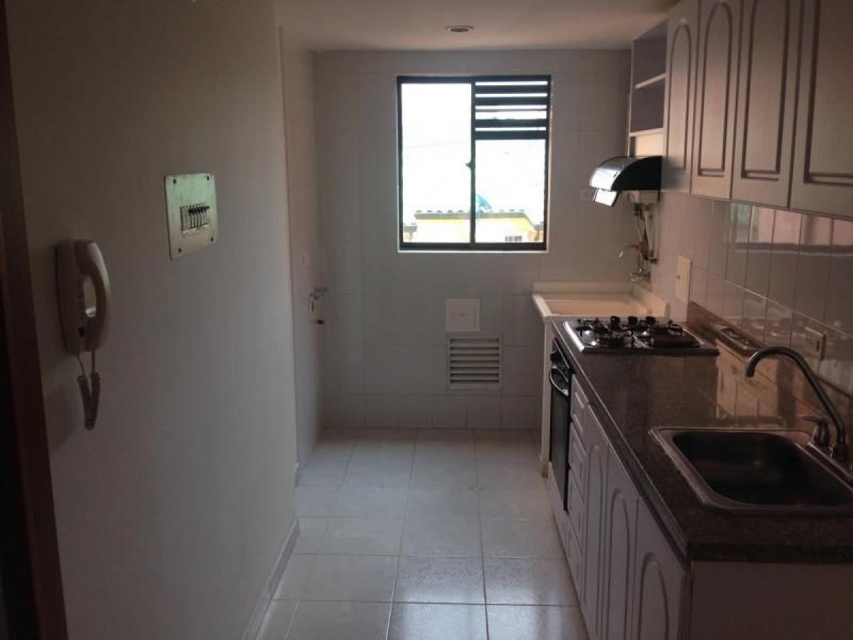 Casa de 3 dormitorios en Bogotá, Colombia No. 12002