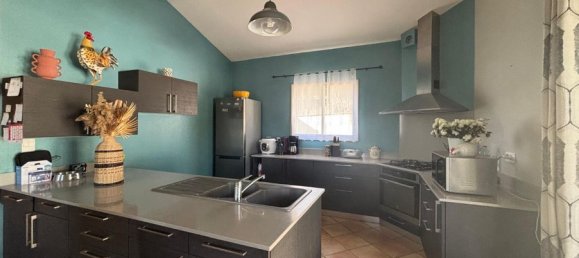 3 bedrooms Villa in Limoux, France No. 293565 4