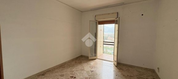 4 rooms Apartment in Palermo, Italy No. 1753 9