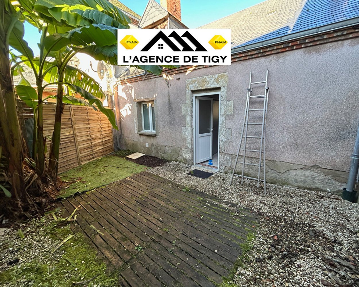 Casa de 1 dormitorio en Neuvy-en-Sullias, France No. 40405