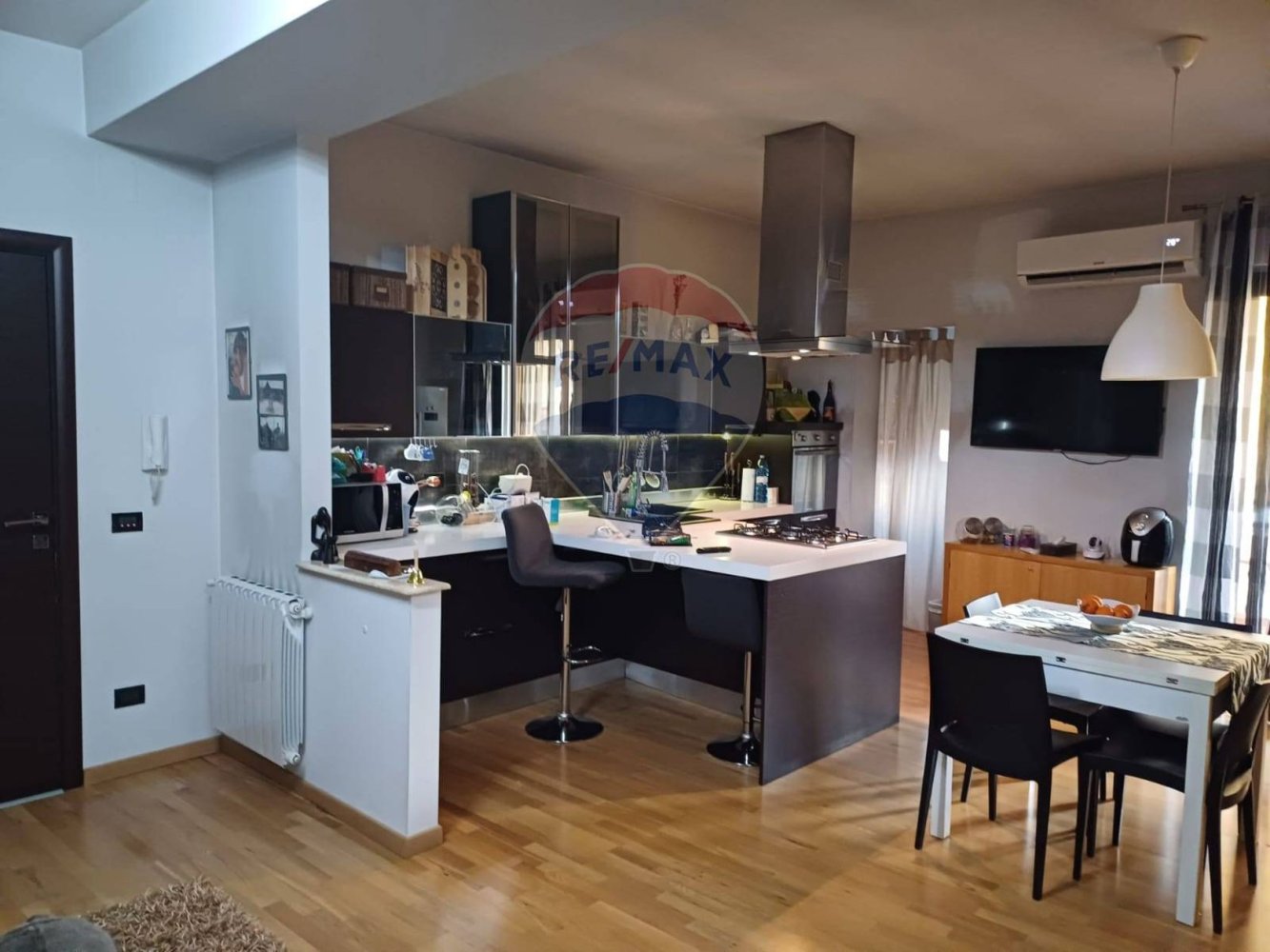 Квартира с 3 спальнями в Фавара, Италия № 127403