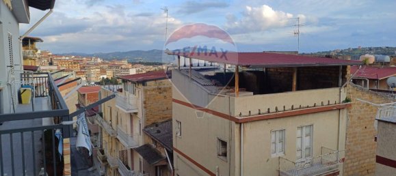 Квартира с 3 спальнями в Фавара, Италия № 127403 21