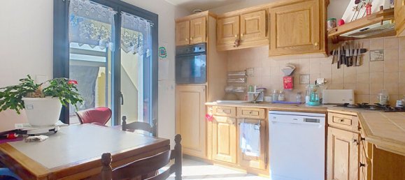 Casa de 4 dormitorios en Inzinzac-Lochrist, France No. 206628 3