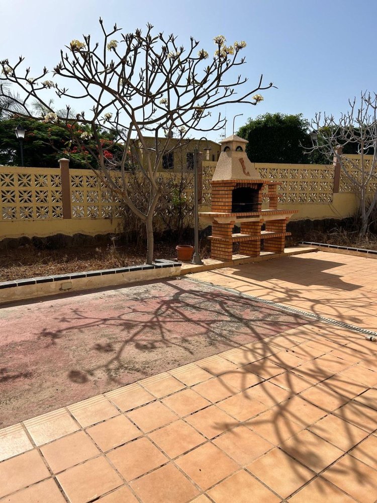 Apartamento de 1 dormitorio en Arona, Spain No. 145809